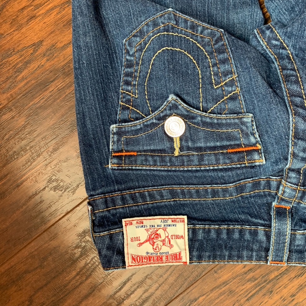 True religion women’s jeans 26 blue button pocket